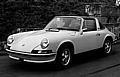 911 S 2.4 Targa von 1973. Motor: 6-Zylinder-Boxermotor, luftgekühlt Hubraum: 2341 cm³ Leistung: 140 kW (190 PS) bei 6500 U/min Höchstgeschwindigkeit: 230 km/h.